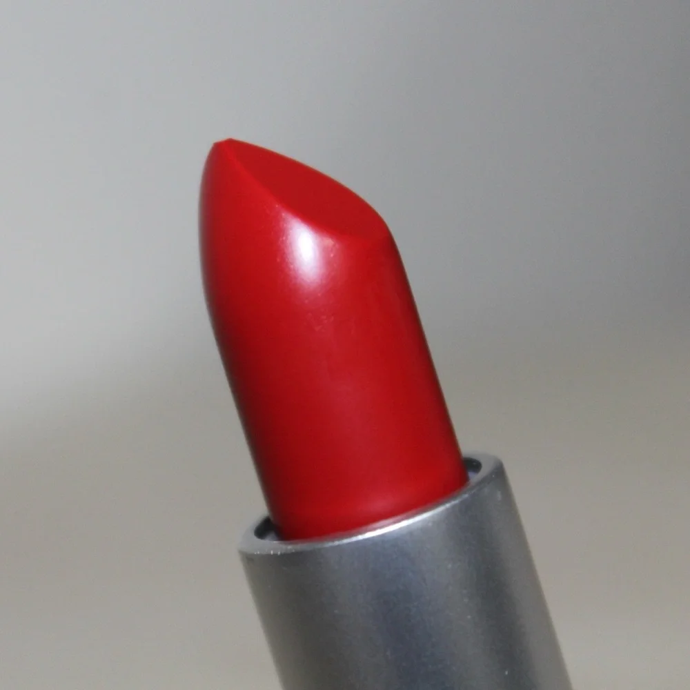 MAC Cosmetics ‘Russian Red’ Matte Lipstick (NWOB)